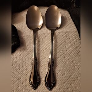 Oneida Stainless Syeel Serving Spoon, Oneida, Canada...